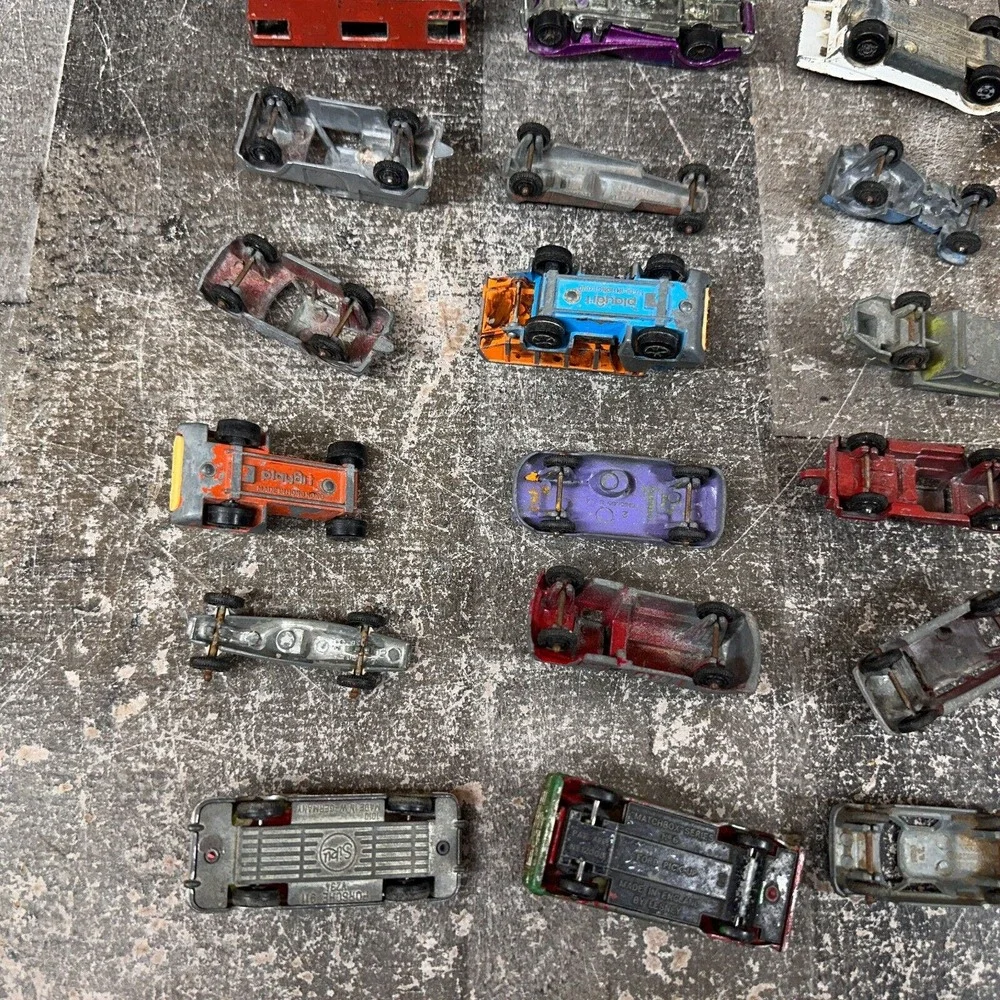 30+ LOT Vintage Toy Cars Tootsie Toys Lesney Others Mostly‎ Rough Shape TLC